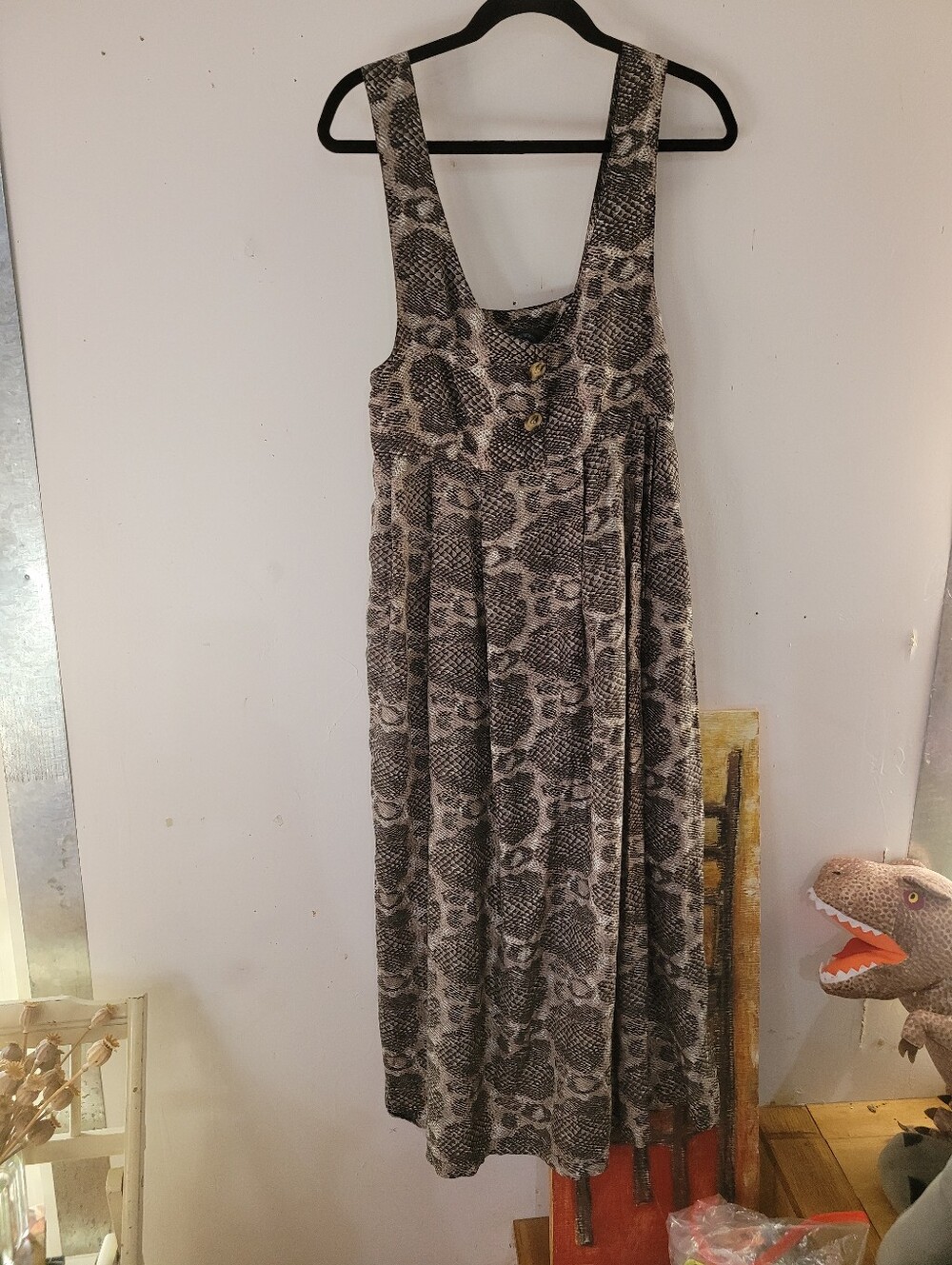 VTG Club Room S 100% Silk Sleeveless Snake-Print Midi Dress in Black & Cream